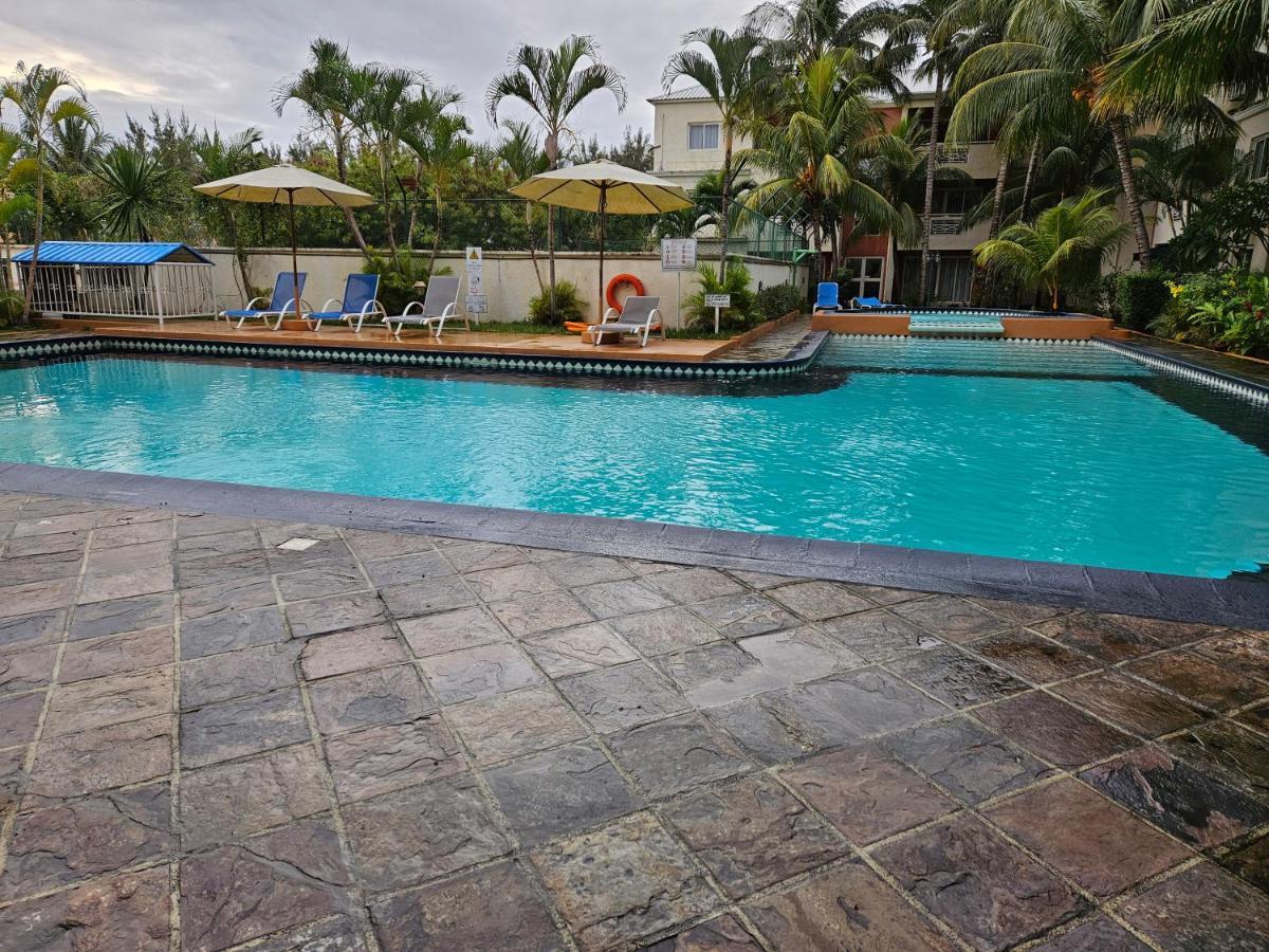 Flic En Flac, Les Orchidees, 3 Bedroom Ground Floor Apartment, Esterno foto